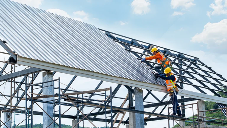 How Residential Roofing Expert Ensure Compliance with Local Building ?