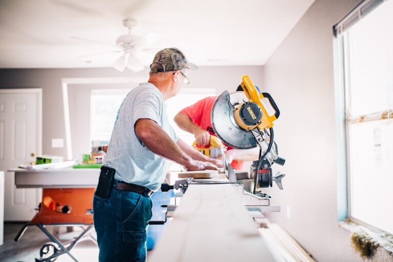 The Benefits of Hiring Professional Handyman Services for Home Repairs