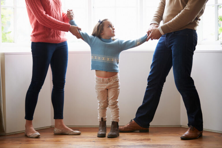 Hiring a Private Child Custody Lawyer vs. Court-Appointed Attorney: Pros & Cons