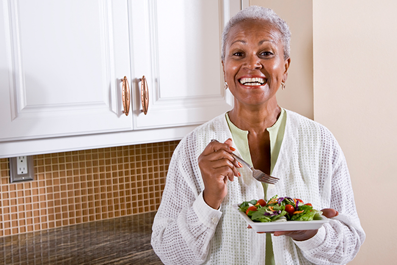 Eating with Ease: Tips to Help Seniors Enjoy Their Meals Again