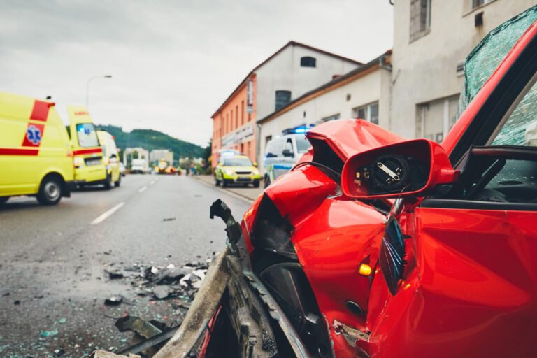How Insurance Companies Evaluate Claims from Vehicle Collisions
