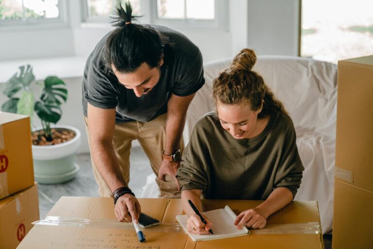 Simplify Your Move: The Benefits of Professional Moving and Bulk Trash Removal Services