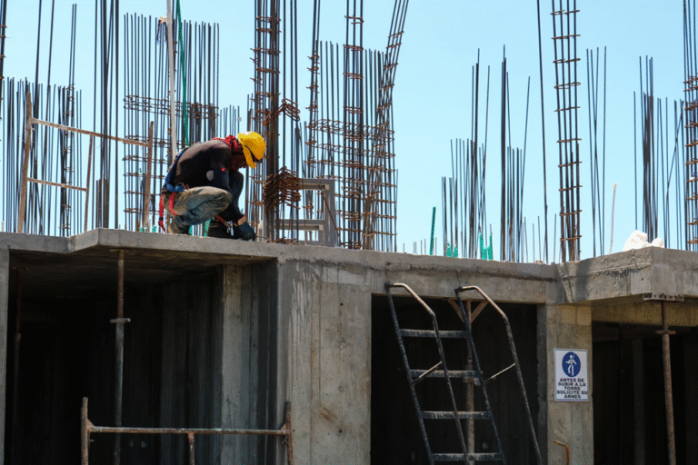 What's the Difference Between PEB and Structural Steel?