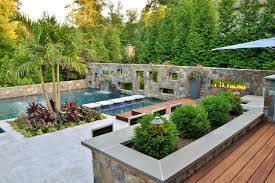 5 Backyard Transformations with Pools and Lounge Spaces to Inspire Sarasota Homeowners5 Backyard Transformations with Pools and Lounge Spaces to Inspire Sarasota Homeowners