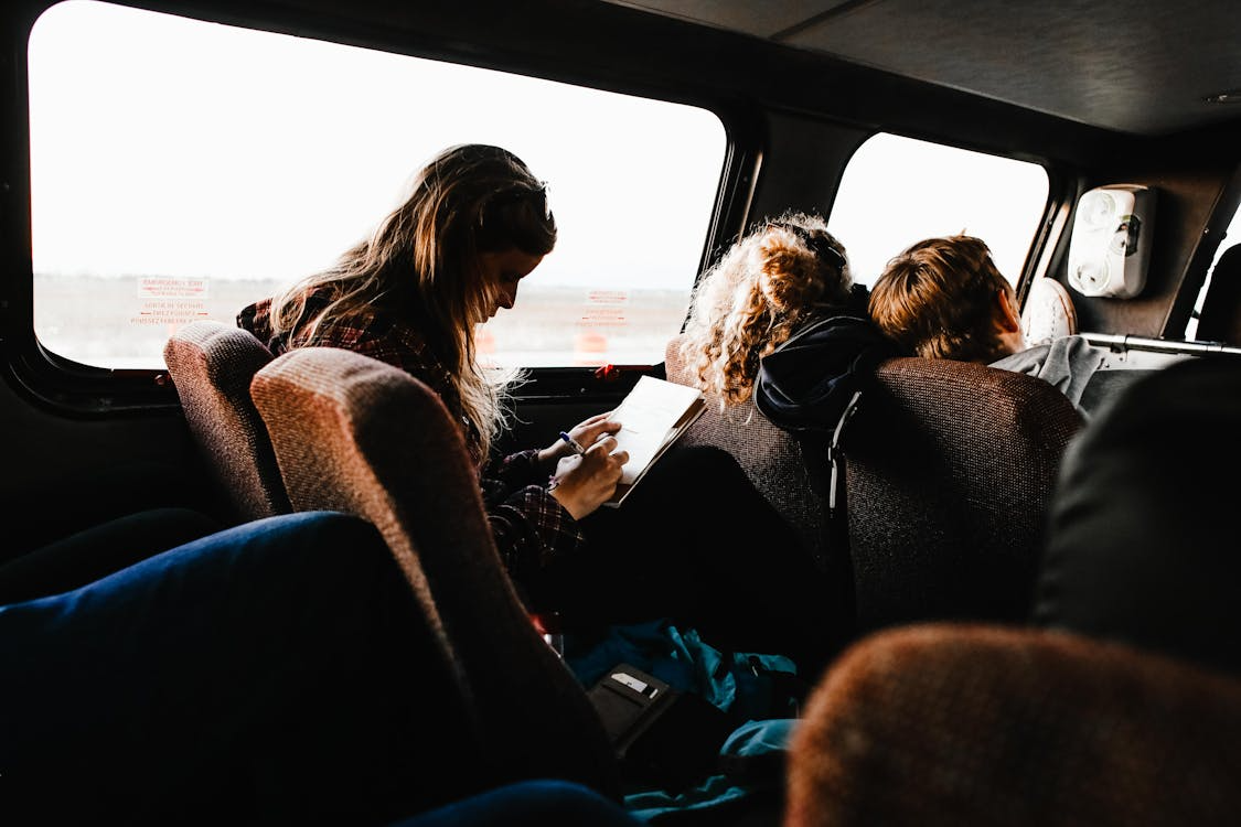Why Charter Buses Are the Smartest Choice for Group Travel