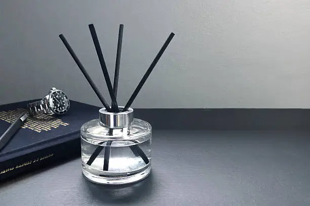 Complete Guide for B2B Businesses on Glass Diffuser Bottles